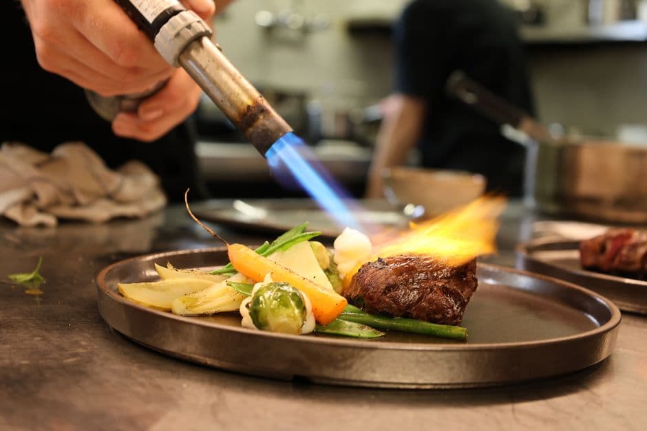 Réaction de Maillard et caramélisation : la science du doré